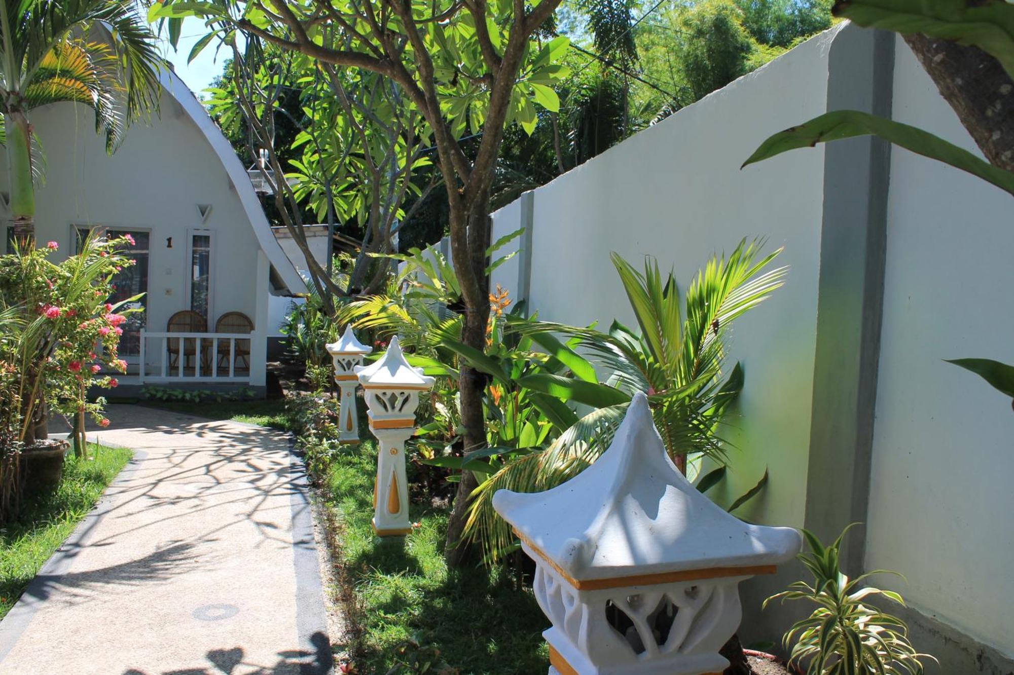 New Balengku Dua Hotel - Adults Only Gili Air Exteriör bild