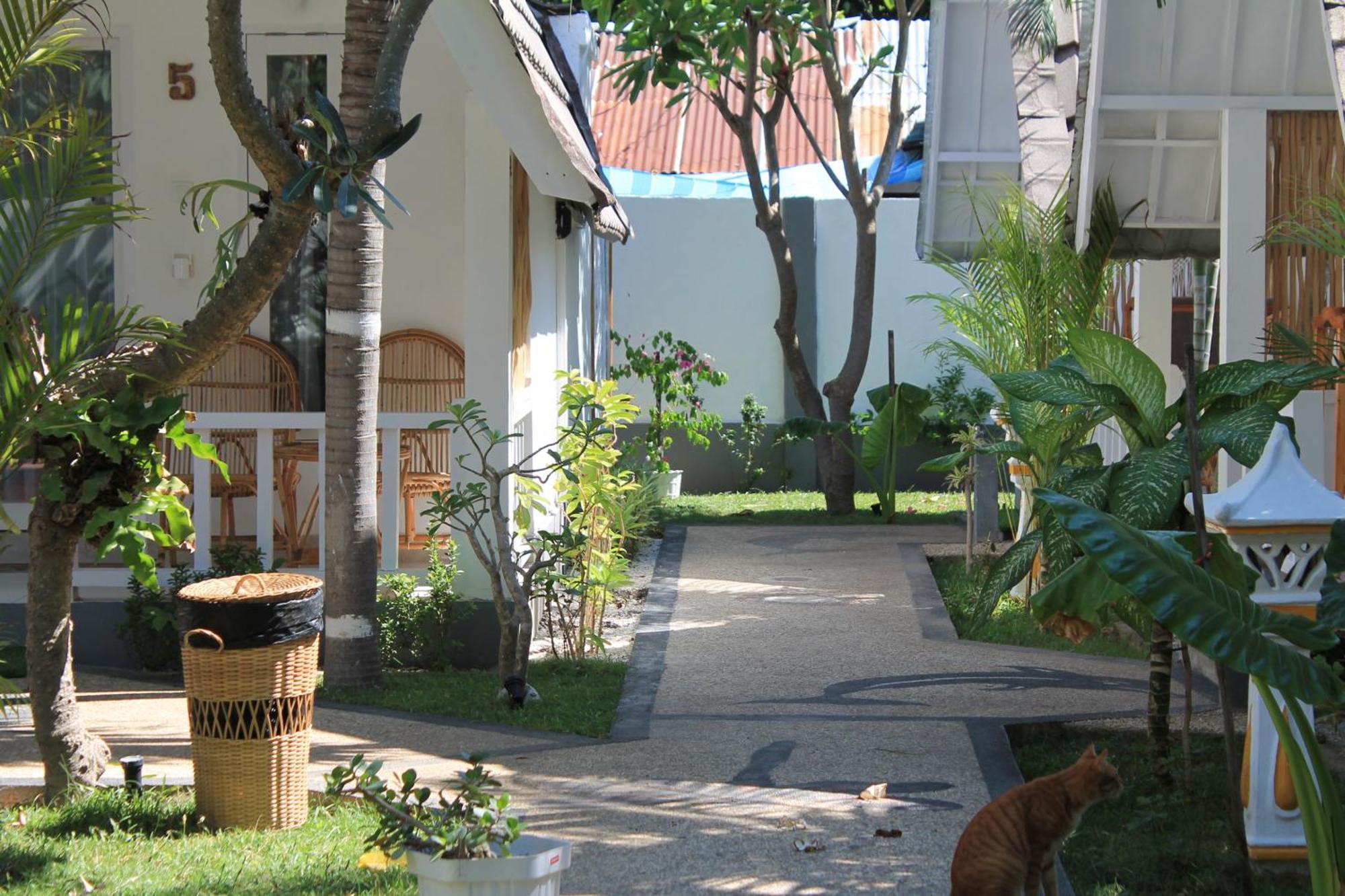 New Balengku Dua Hotel - Adults Only Gili Air Exteriör bild