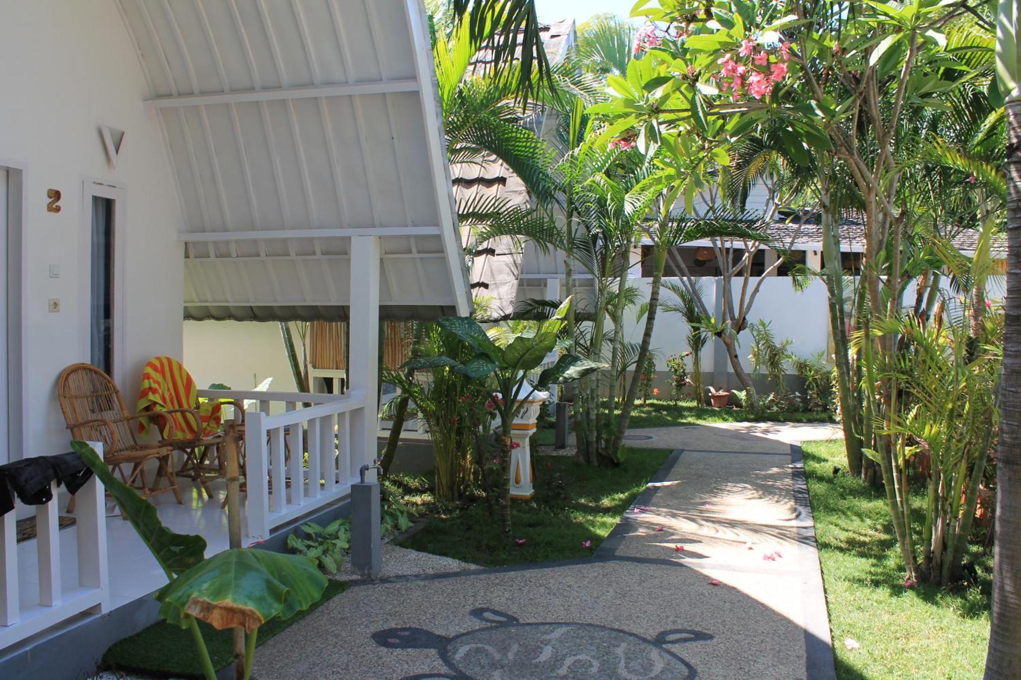 New Balengku Dua Hotel - Adults Only Gili Air Exteriör bild