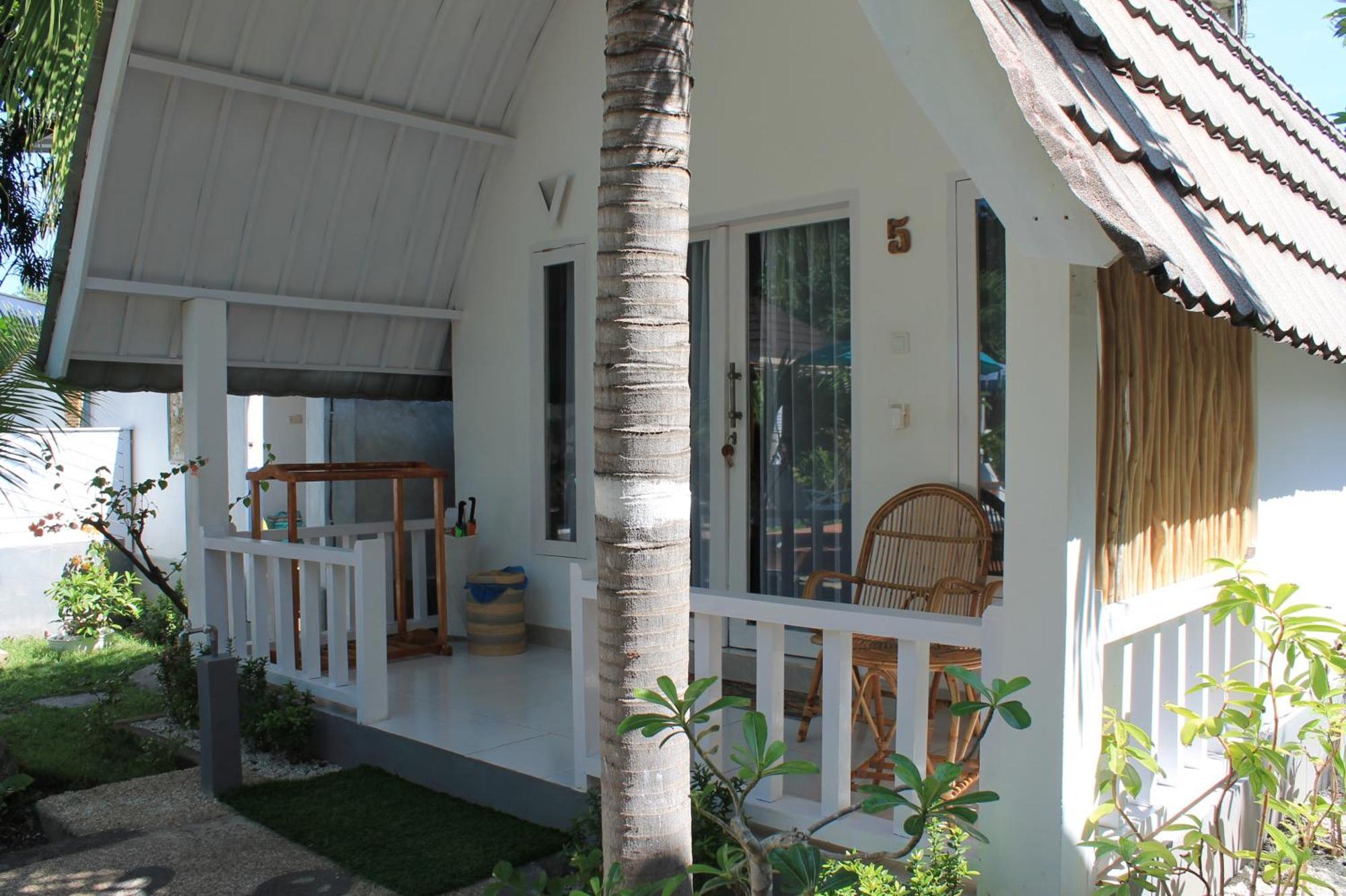 New Balengku Dua Hotel - Adults Only Gili Air Exteriör bild