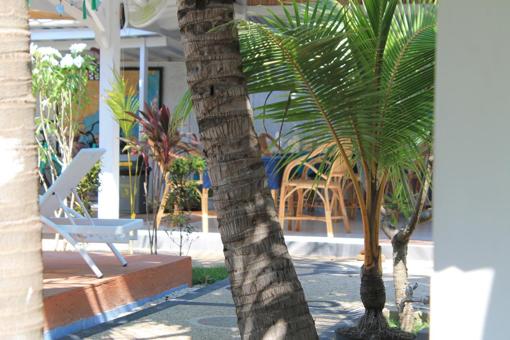 New Balengku Dua Hotel - Adults Only Gili Air Exteriör bild