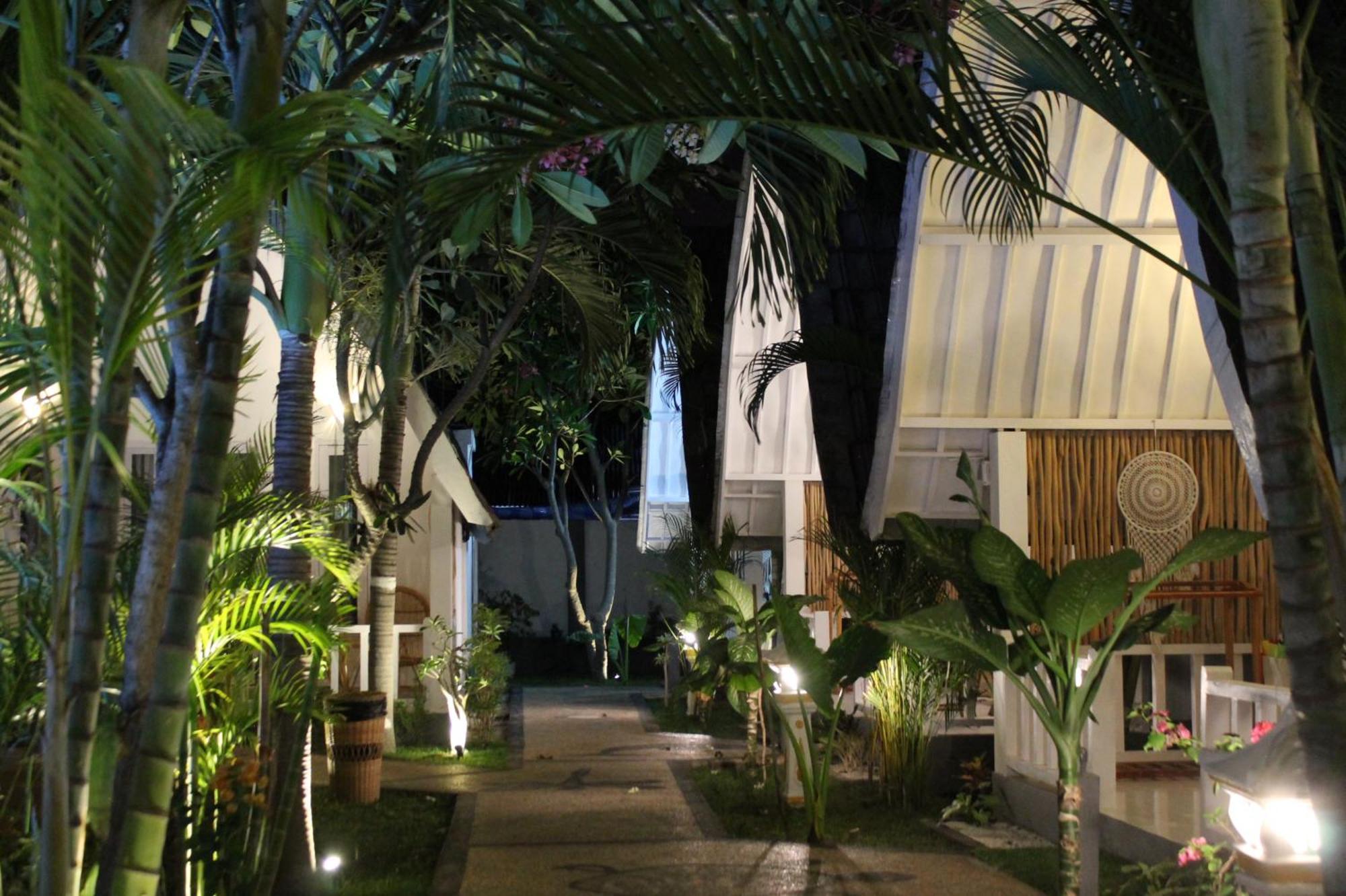 New Balengku Dua Hotel - Adults Only Gili Air Exteriör bild