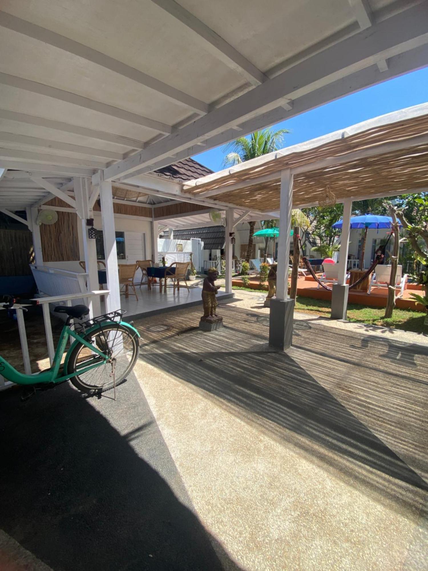 New Balengku Dua Hotel - Adults Only Gili Air Exteriör bild