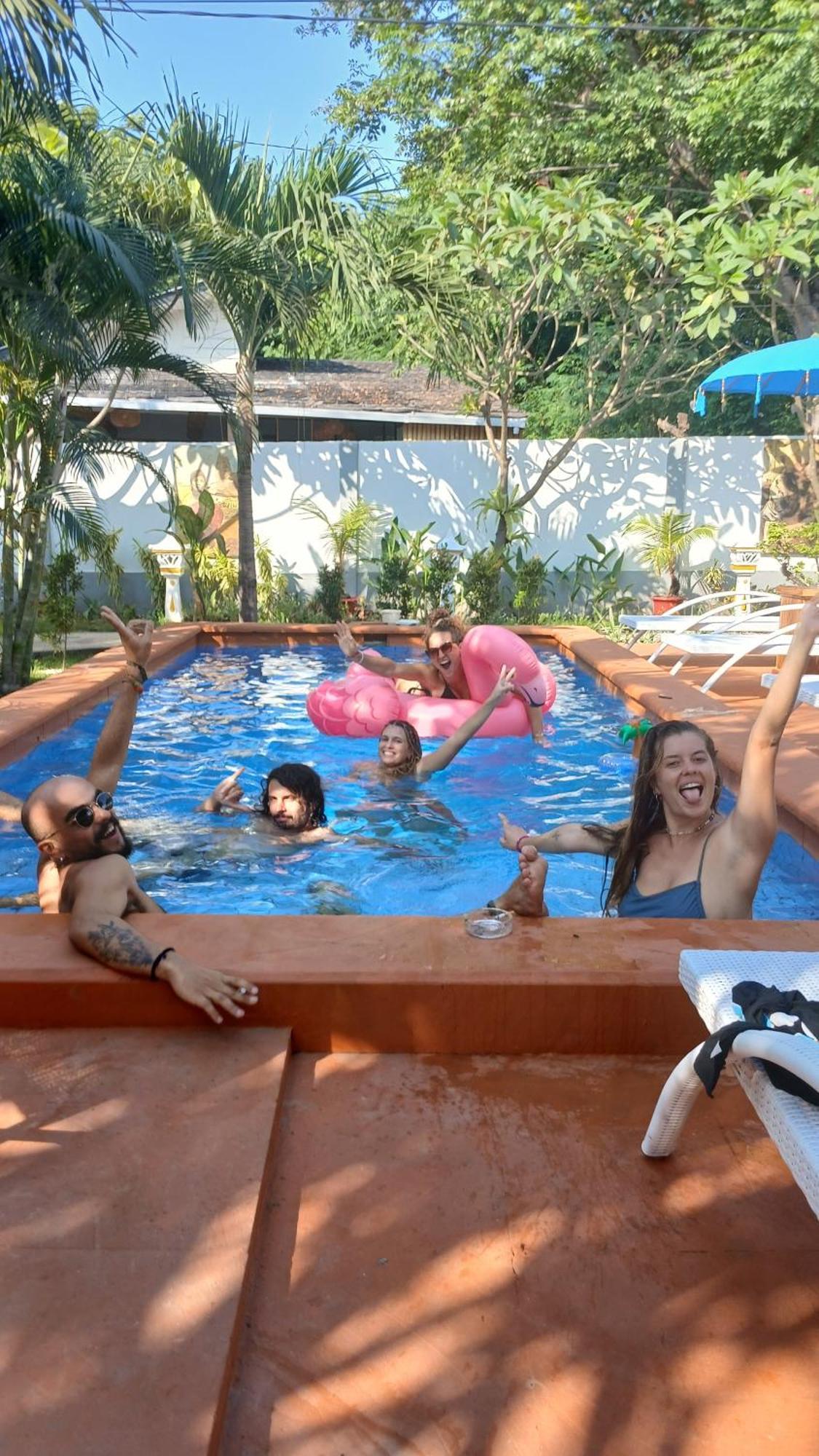 New Balengku Dua Hotel - Adults Only Gili Air Exteriör bild